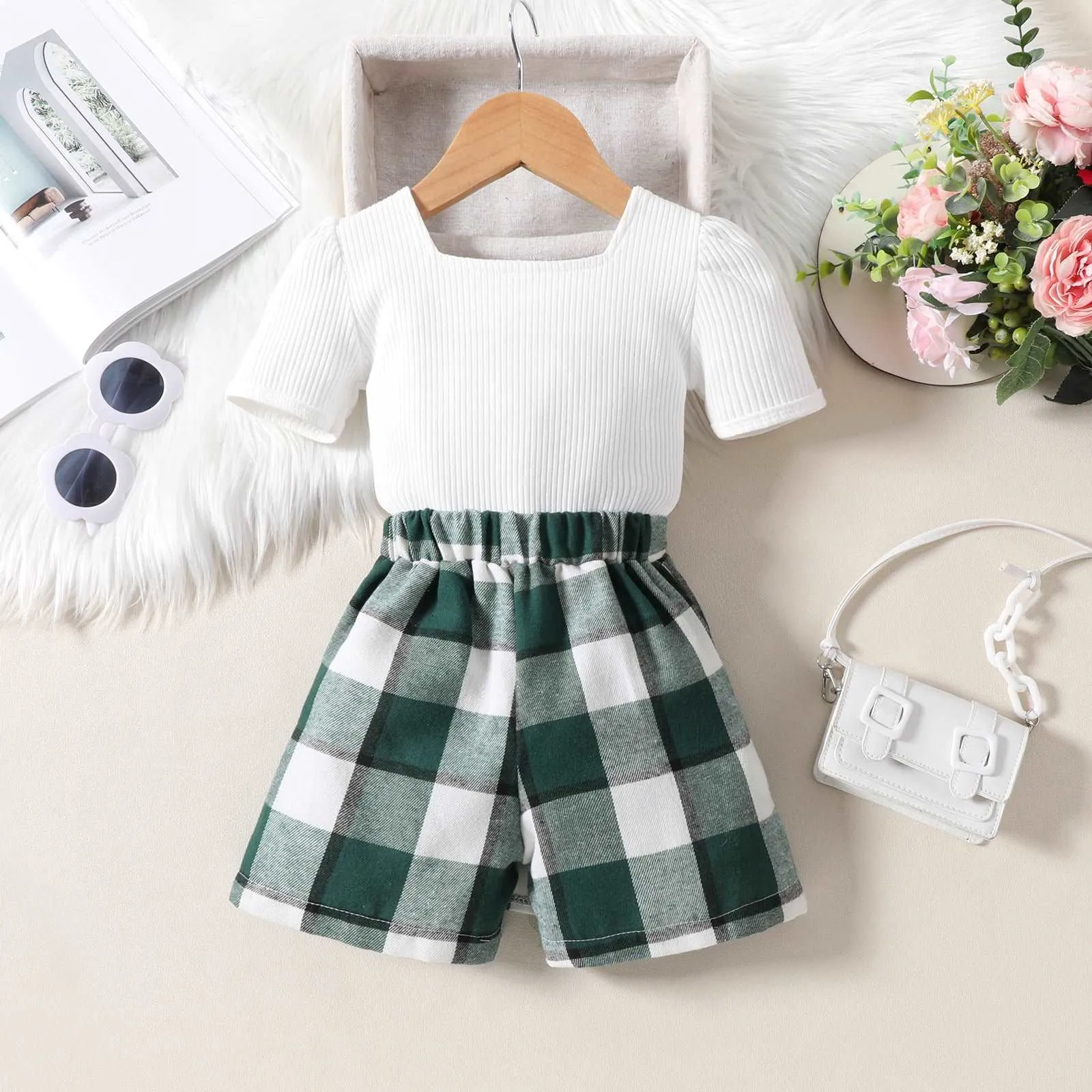 Baby Girl Short Sleeved Top and Irregular Plaid Shorts Outfit Set