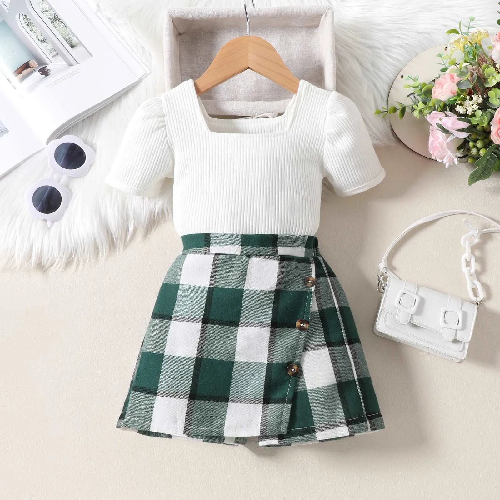 Baby Girl Short Sleeved Top and Irregular Plaid Shorts Outfit Set