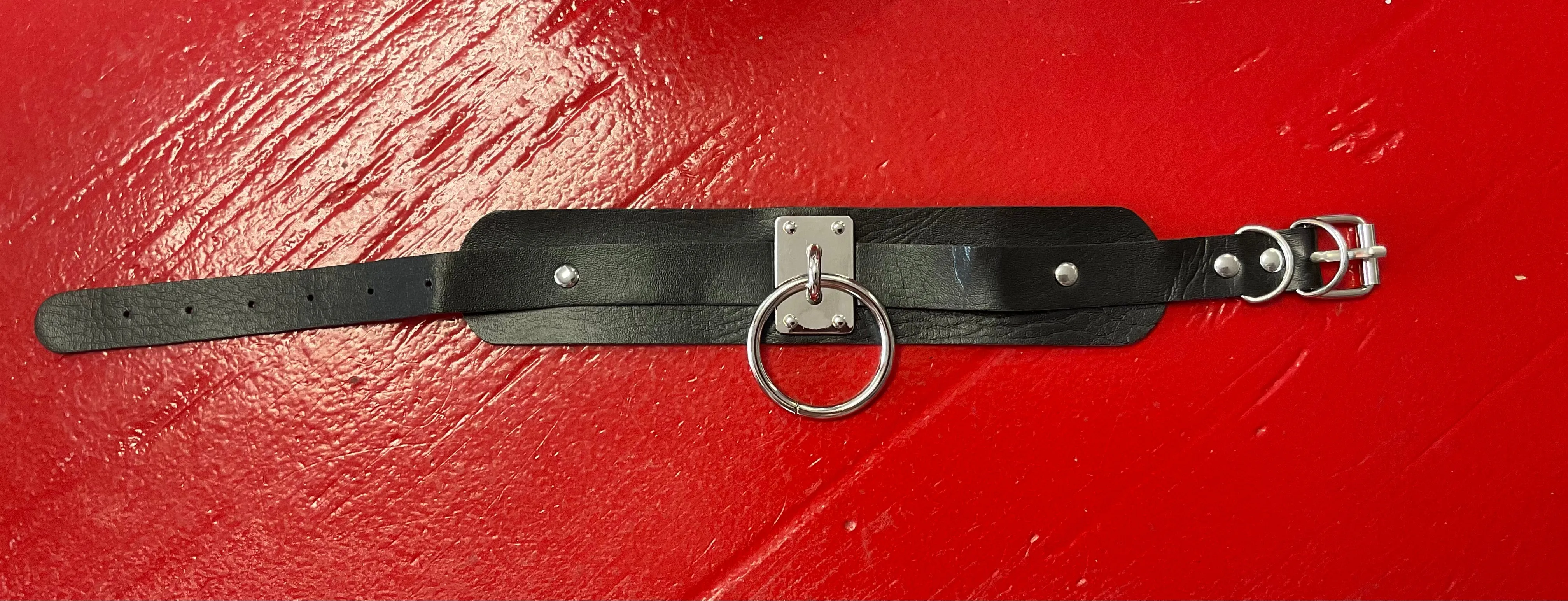 Leather sub collar