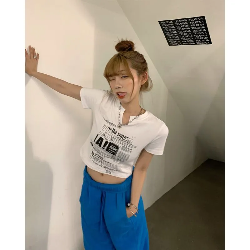 Navel-Baring Cropped V-Neck Slim-Fit Short Sleeve Tee