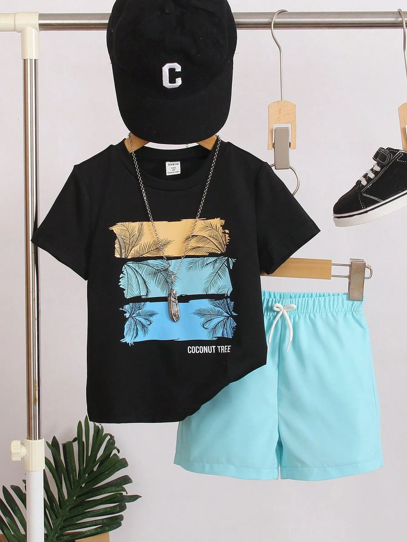 SHEIN Young Boy Coconut Tree & Letter Print Short Sleeve T-Shirt And Shorts Casual Vacation Outfit, Summer